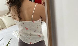 Camiseta floral blanca tirantes