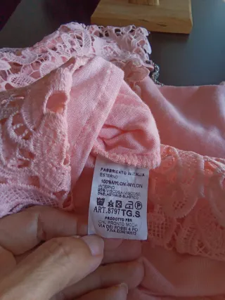 Vestido rosa encaje pedrería