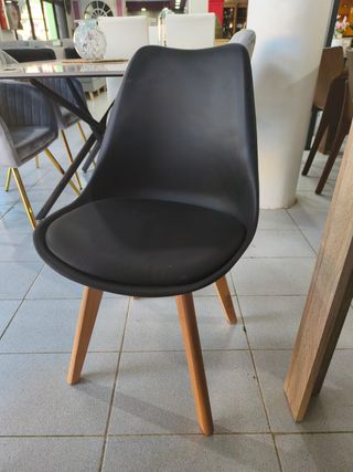 Silla Danesa Negra o Blanca