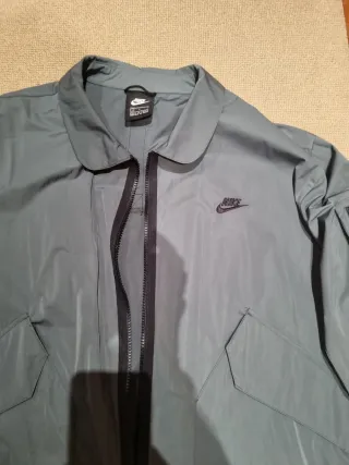 Chaqueta Impermeable Hombre Nike Verde Oliva