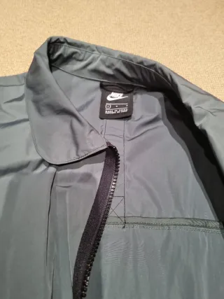 Chaqueta Impermeable Hombre Nike Verde Oliva