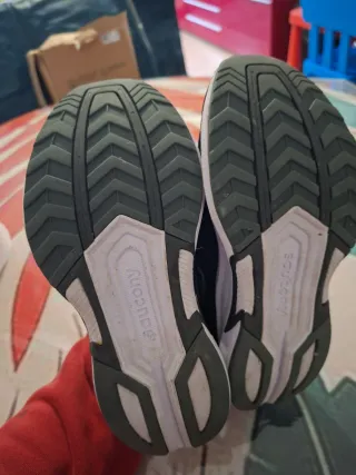 Zapatillas running - correr modelo de chica.