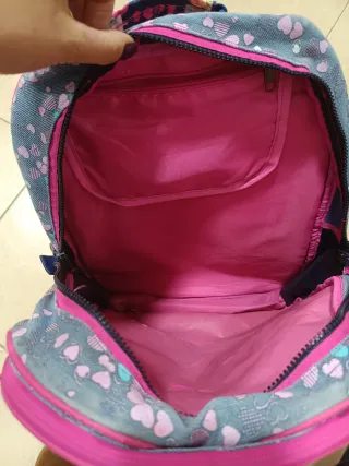 Mochila infantil con parches y lentejuelas