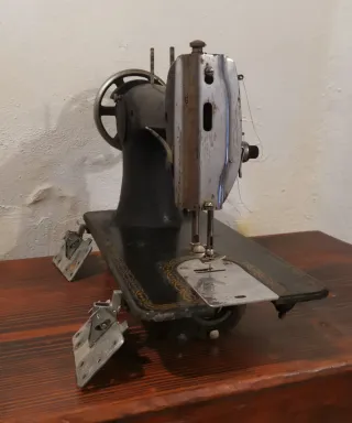 Máquina de coser antigua Sigma
