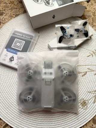 DJI Drone NEO, 4K Video, 12MP Cámara. Nuevo