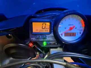Yamaha R6 Moto Deportiva Azul