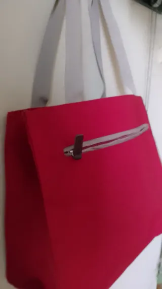 Borsa Benetton /rossa