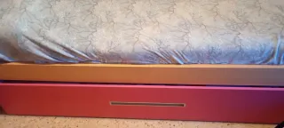 Cama nido 2 camas: una de 90 y la de abajo de 80