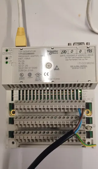 Módulo TSX Momentum 171CCC98030