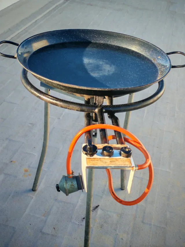 Paellero, Trípode y Paellera