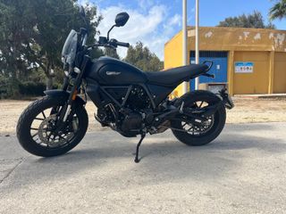Ducati Scrambler Dark Icon 2024