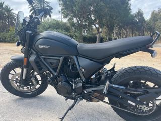 Ducati Scrambler Dark Icon 2024