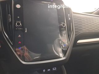 Subaru Forester 2.0i Hybrid Active