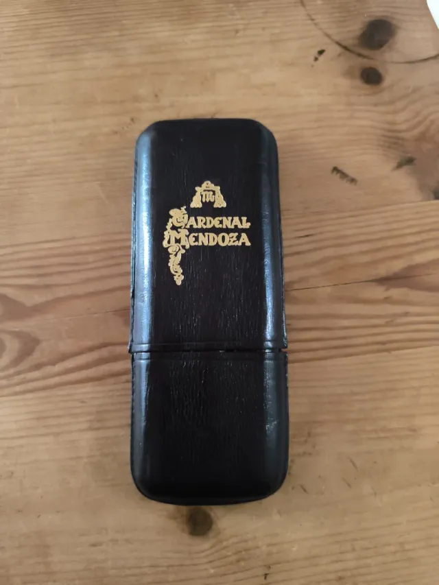 Purera Cardenal Mendoza Piel Negra