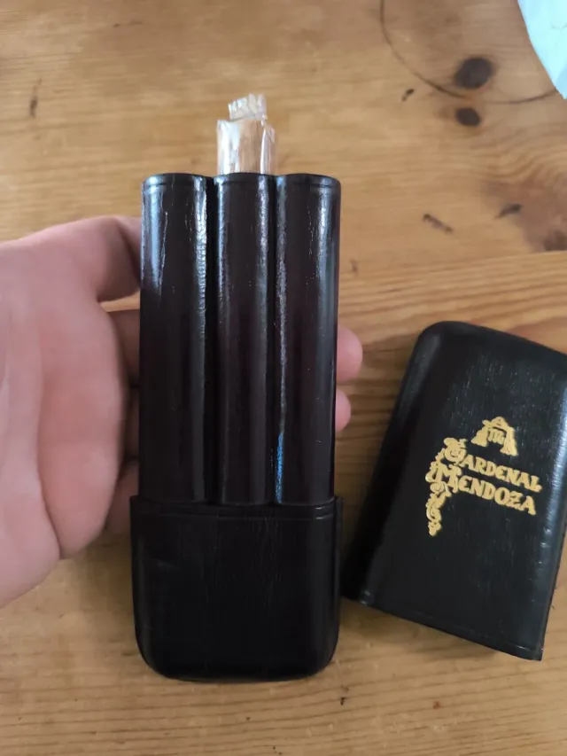 Purera Cardenal Mendoza Piel Negra