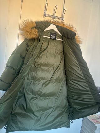 Plumífero Purificación García caqui con capucha