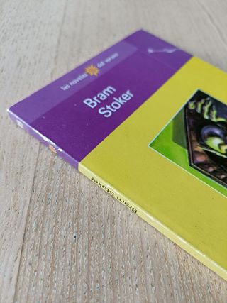 Libro "El huésped de Drácula" Bram Stoker (1998)