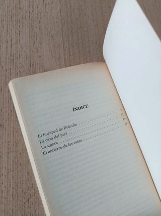 Libro "El huésped de Drácula" Bram Stoker (1998)