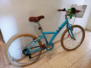 Bicicleta 24 pulgadas con marchas. Cesta de regalo