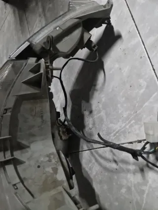 Faro Suzuki Burgman 125cc 200cc