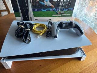 Consola PS5 + EA SPORTS FC 24 8K 825GB