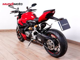 DUCATI STREETFIGHTER V2