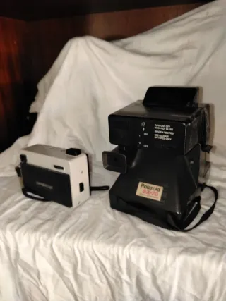 Lote 2 Cámaras Antiguas: Polaroid y Neramatica