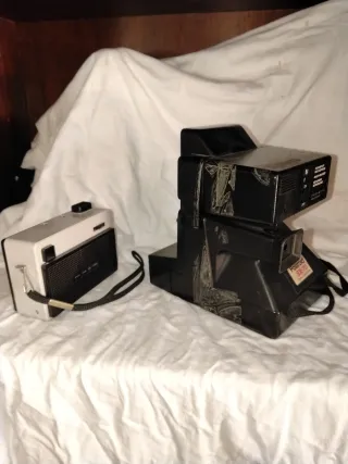 Lote 2 Cámaras Antiguas: Polaroid y Neramatica