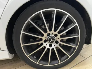 Mercedes-Benz A 200 200d 8G-DCT