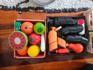 Cocinita de juguete con accesorios