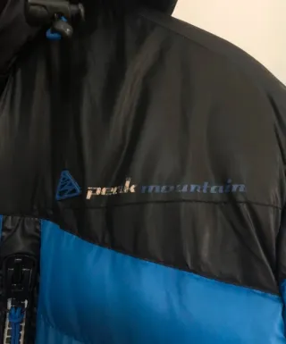 Chaqueta Peak Performance Negra y Azul