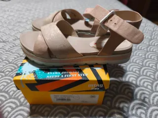 Sandalias Mustang Niña Rosa Nude Talla 36