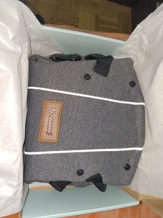 Mochila Portabebés Gris