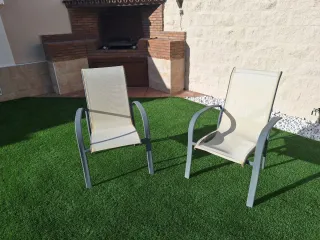 Sillones de jardín beige y gris