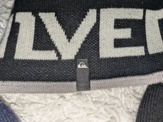 Lote 4 Gorros Invierno DC, NY, LA, Quiksilver