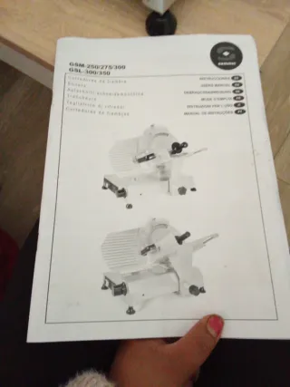 Cortadora de fiambre industrial hostelería