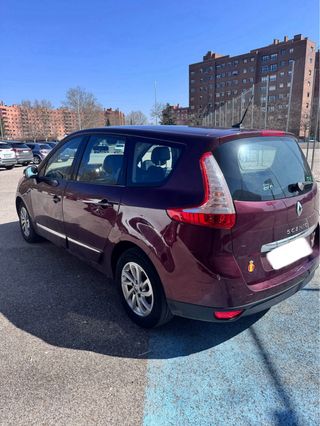 644114491Grand Scénic 1.5 dCi 110CV  7 PLAZAS – Añ