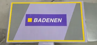 Manilla de puerta dorada