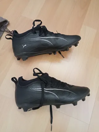 Botas de fútbol para niño negras