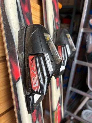 Par de esquís Kastle