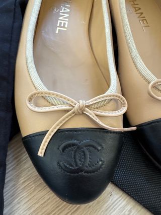 Chanel Bailarinas Beige y Negro Talla 36 1/2