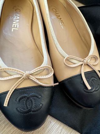Chanel Bailarinas Beige y Negro Talla 36 1/2