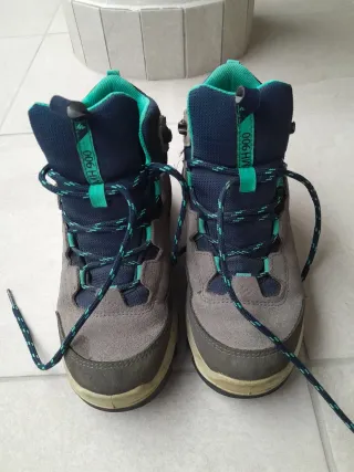 Botas de monte Quechua Talla 35