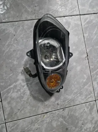 Faro Delantero Izquierdo Yamaha TZR