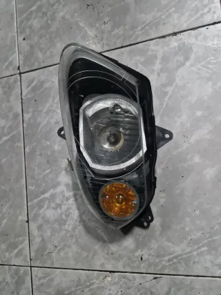 Faro Delantero Izquierdo Yamaha TZR