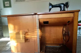 Máquina de coser antigua