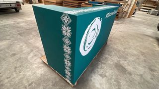 Mostrador de recepción color verde azulado