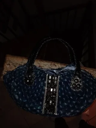 Borsa donna blu con decorazioni