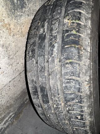 Neumático con llanta 195/65/15 91V