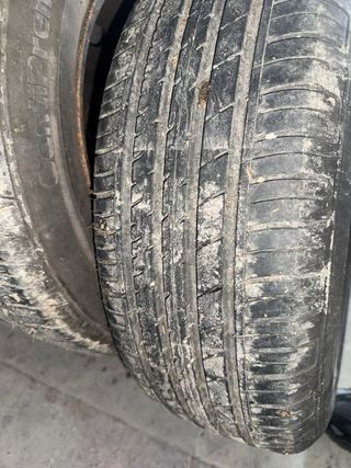 Neumático con llanta 195/65/15 91V